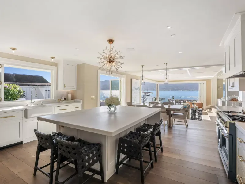 LUXURY LIVING ON THE SAN FRANCISCO BAY – image 7