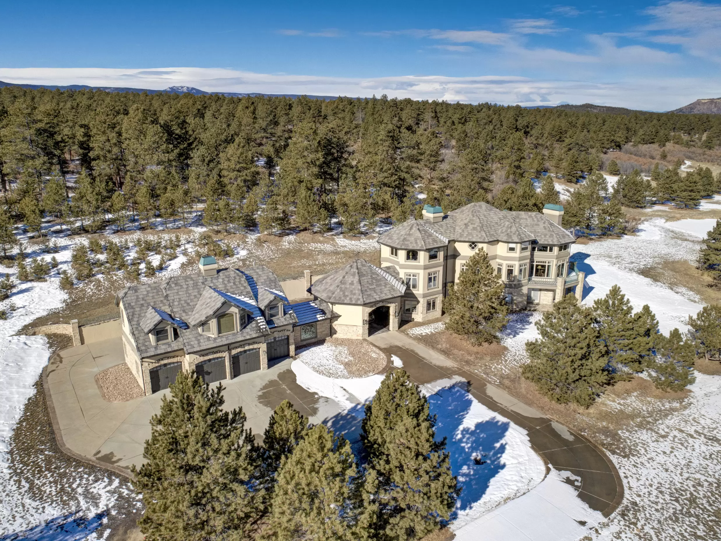 Private Home & Airport – image 8