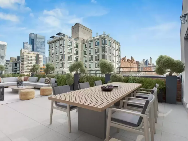 525 West 22nd Street, Chelsea, New York – image 1