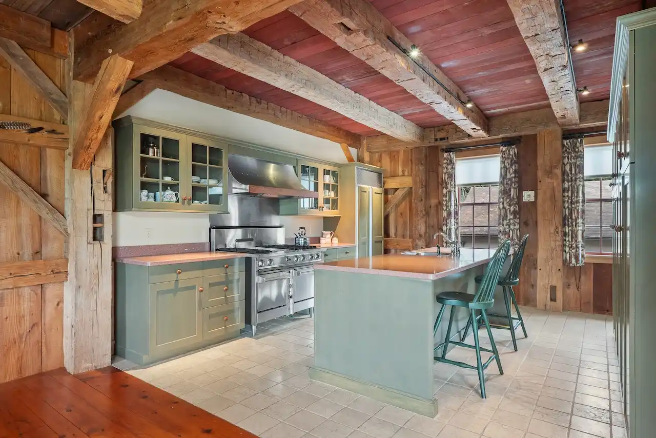 Incredible Historic Compound Estate On 67± Park Like Acres – image 23