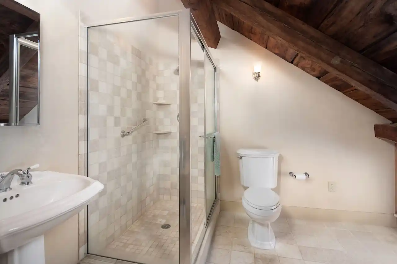Incredible Historic Compound Estate On 67± Park Like Acres – image 30