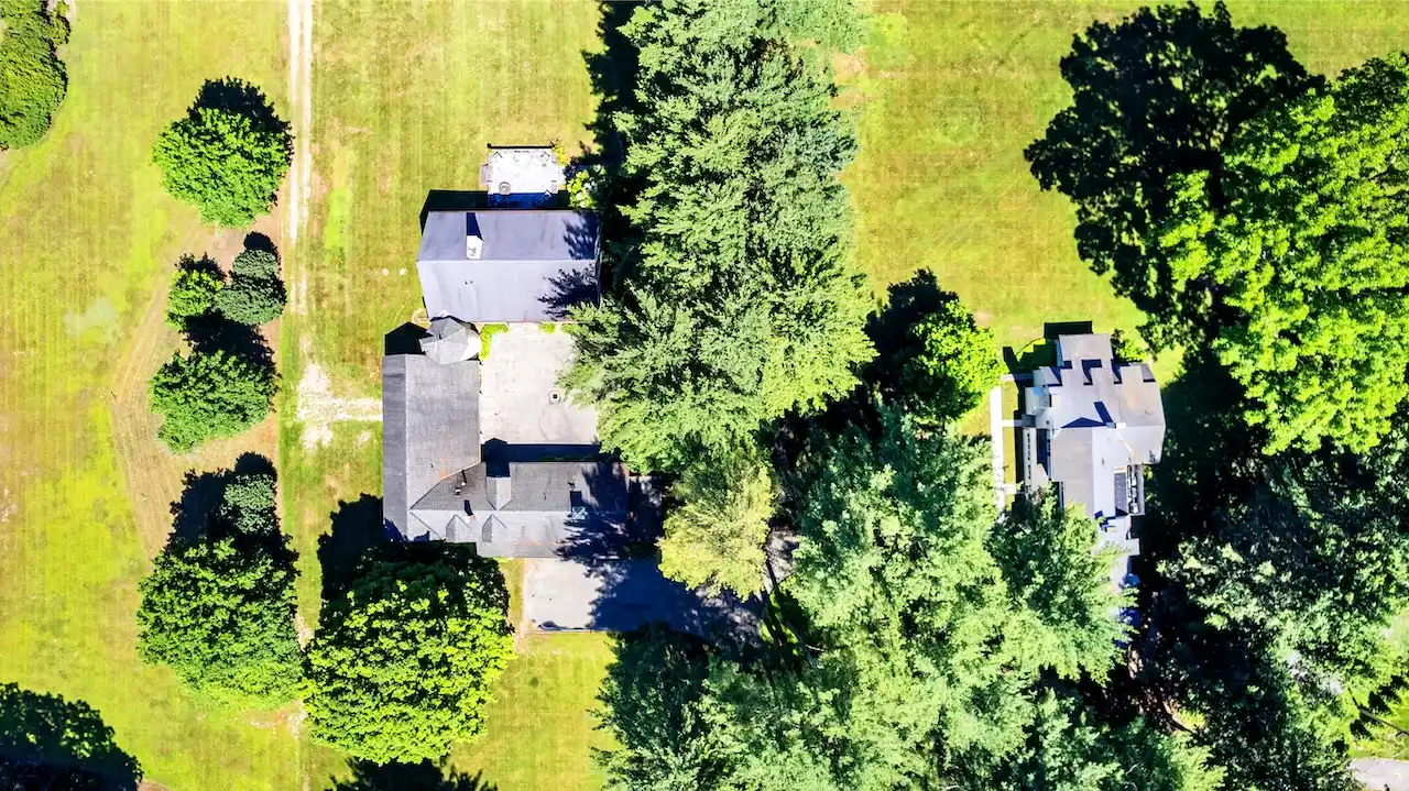 Incredible Historic Compound Estate On 67± Park Like Acres – image 5