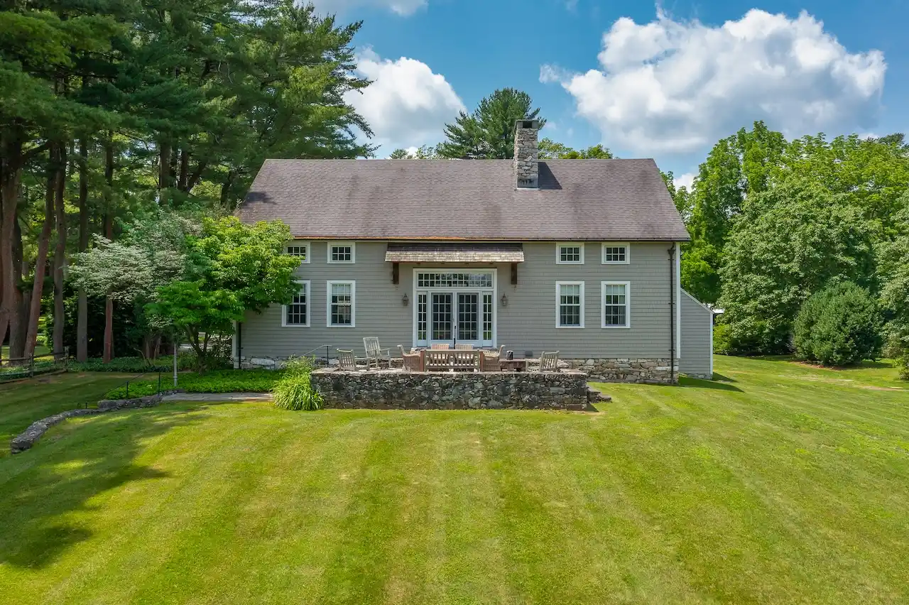 Incredible Historic Compound Estate On 67± Park Like Acres – image 7