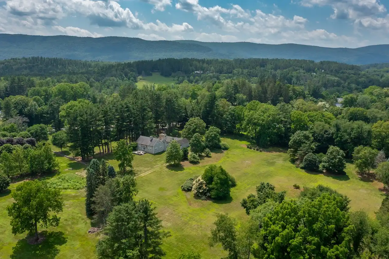 Incredible Historic Compound Estate On 67± Park Like Acres – image 12