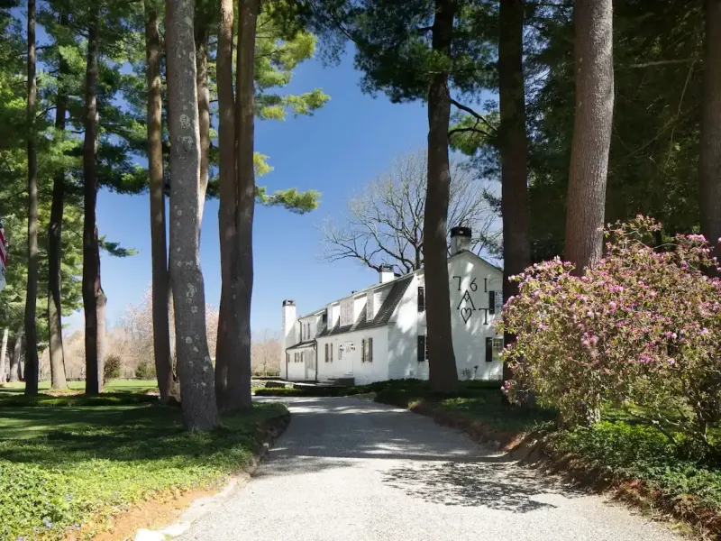 Incredible Historic Compound Estate On 67± Park Like Acres – image 3