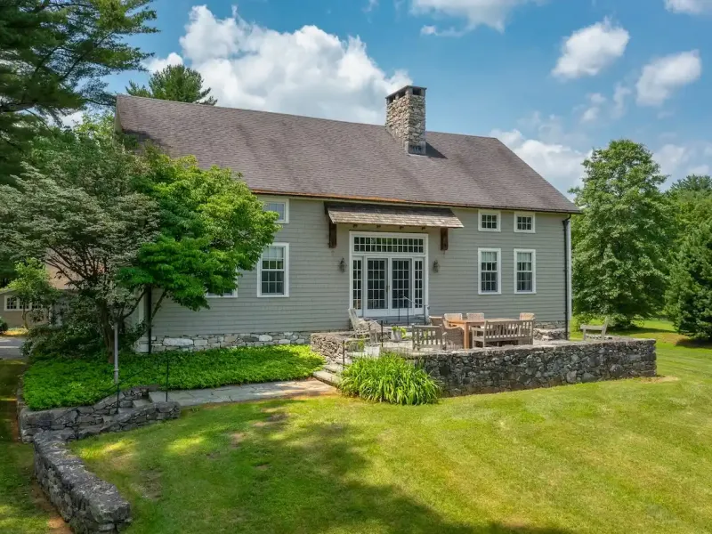 Incredible Historic Compound Estate On 67± Park Like Acres – image 6