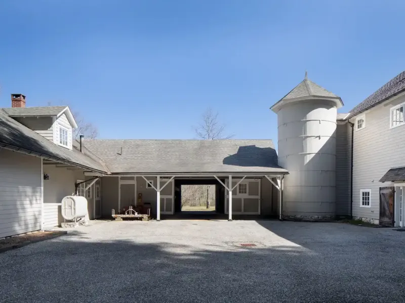 Incredible Historic Compound Estate On 67± Park Like Acres – image 61