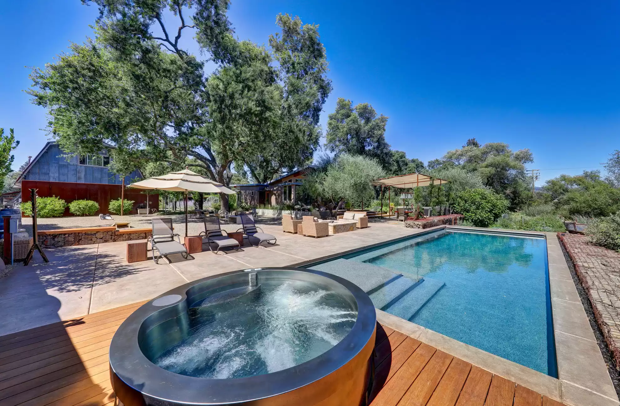 WINE COUNTRY RETREAT - RESORT LIVING – image 2