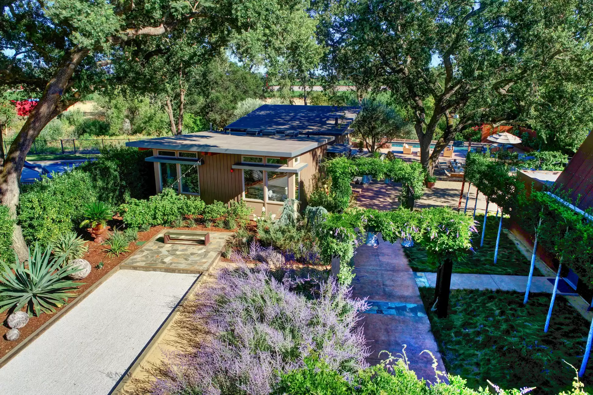 WINE COUNTRY RETREAT - RESORT LIVING – image 27