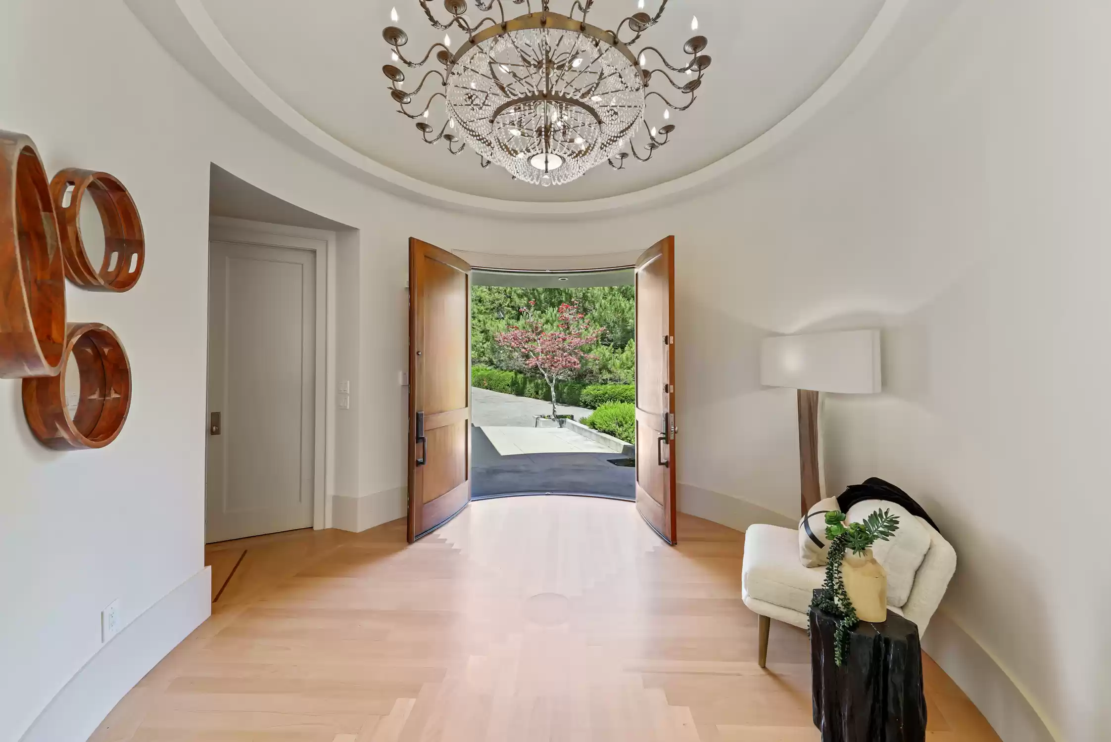 CONTEMPORARY RETREAT – image 5