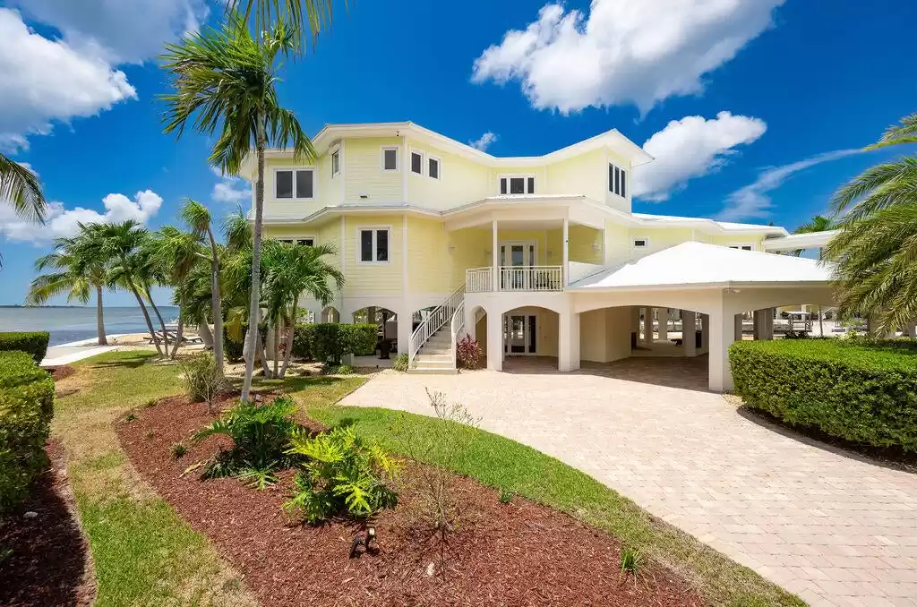 Residential For Sale – image 5