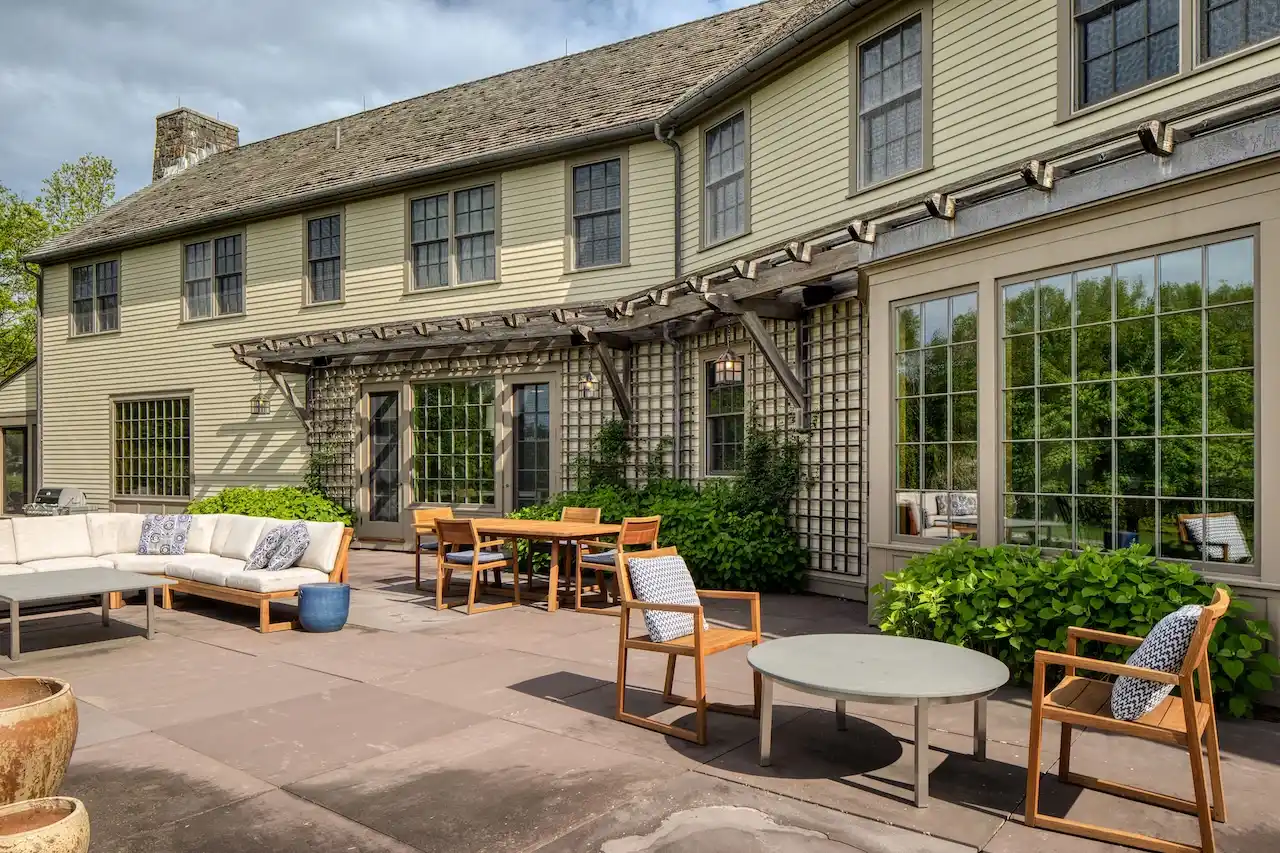 Sprawling Lakeville Compound On 21+ Acres – image 17
