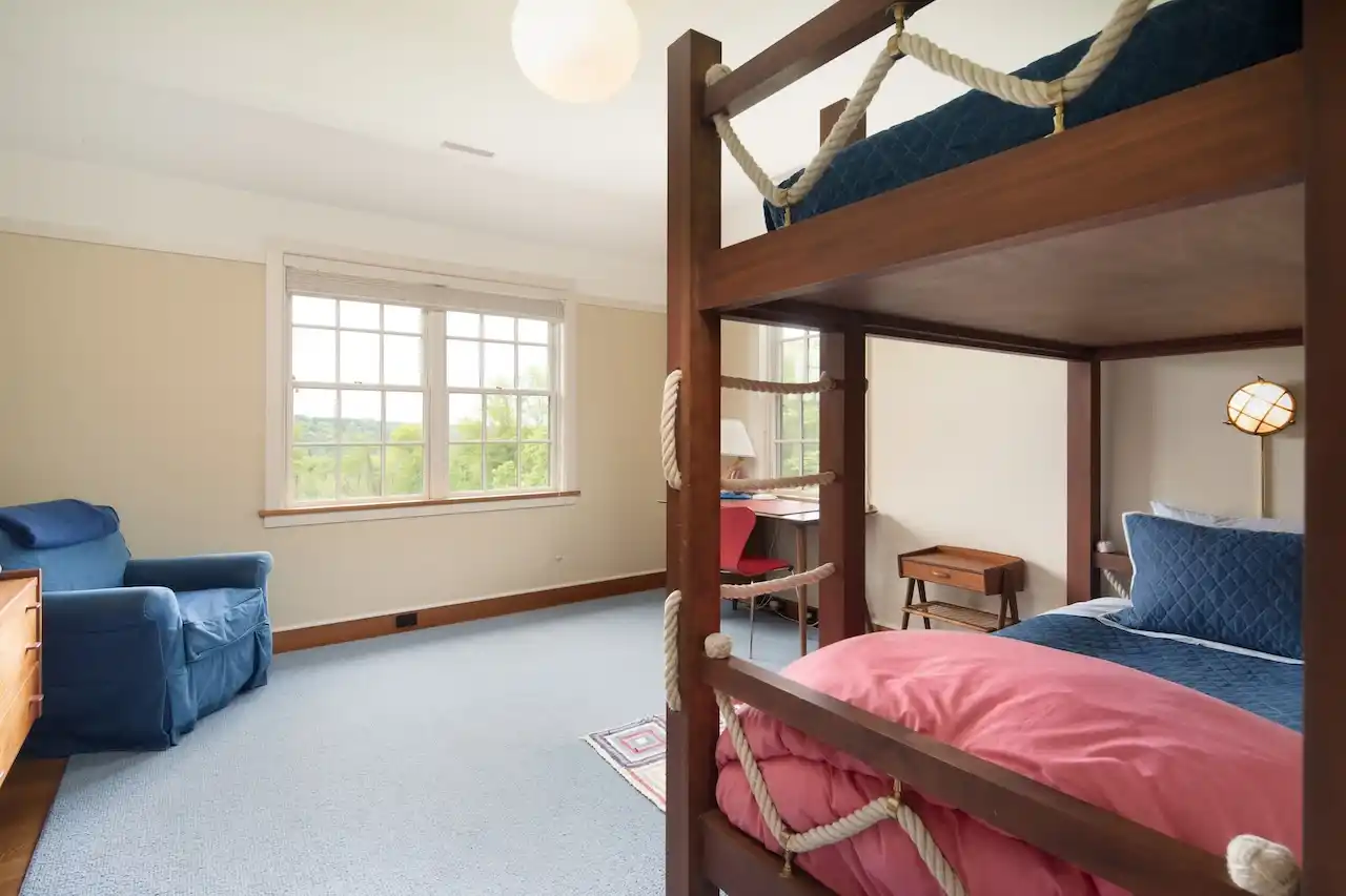 Sprawling Lakeville Compound On 21+ Acres – image 30