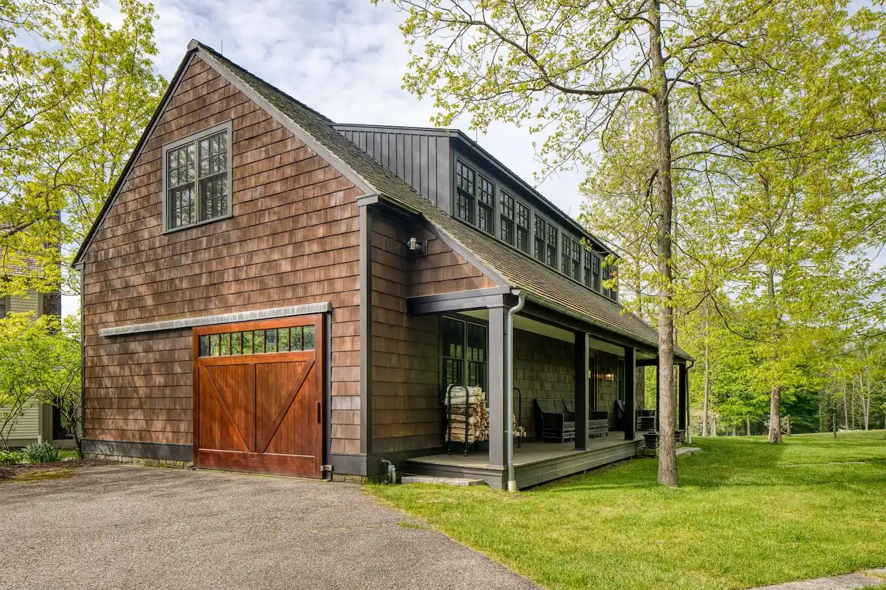 Sprawling Lakeville Compound On 21+ Acres – image 34