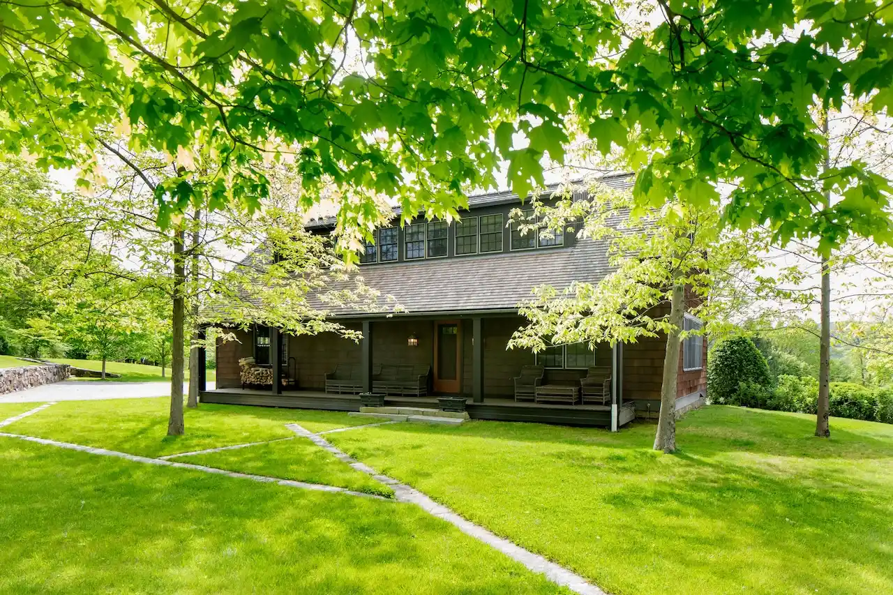 Sprawling Lakeville Compound On 21+ Acres – image 40