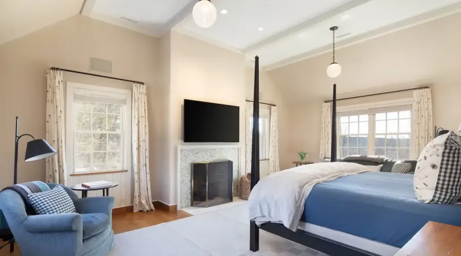 11-17 Valley Road, Lakeville, Connecticut, 06068, United States, 5 Bedrooms Bedrooms, 12 Rooms Rooms,7 BathroomsBathrooms,Residential,For Sale,Valley,1546607