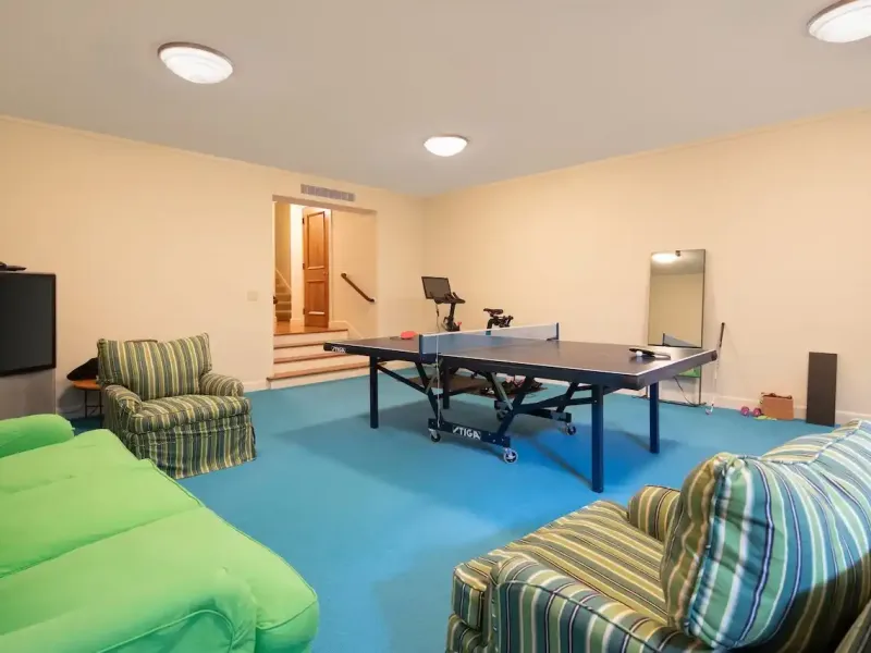 Sprawling Lakeville Compound On 21+ Acres – image 33