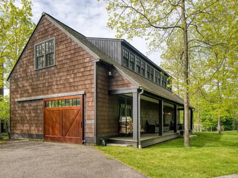 Sprawling Lakeville Compound On 21+ Acres – image 34