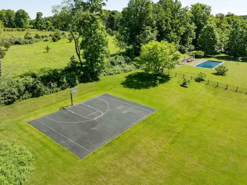 Sprawling Lakeville Compound On 21+ Acres – image 41