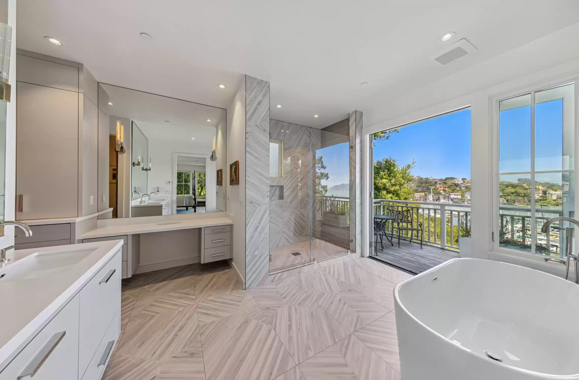BELVEDERE BEAUTY – image 15