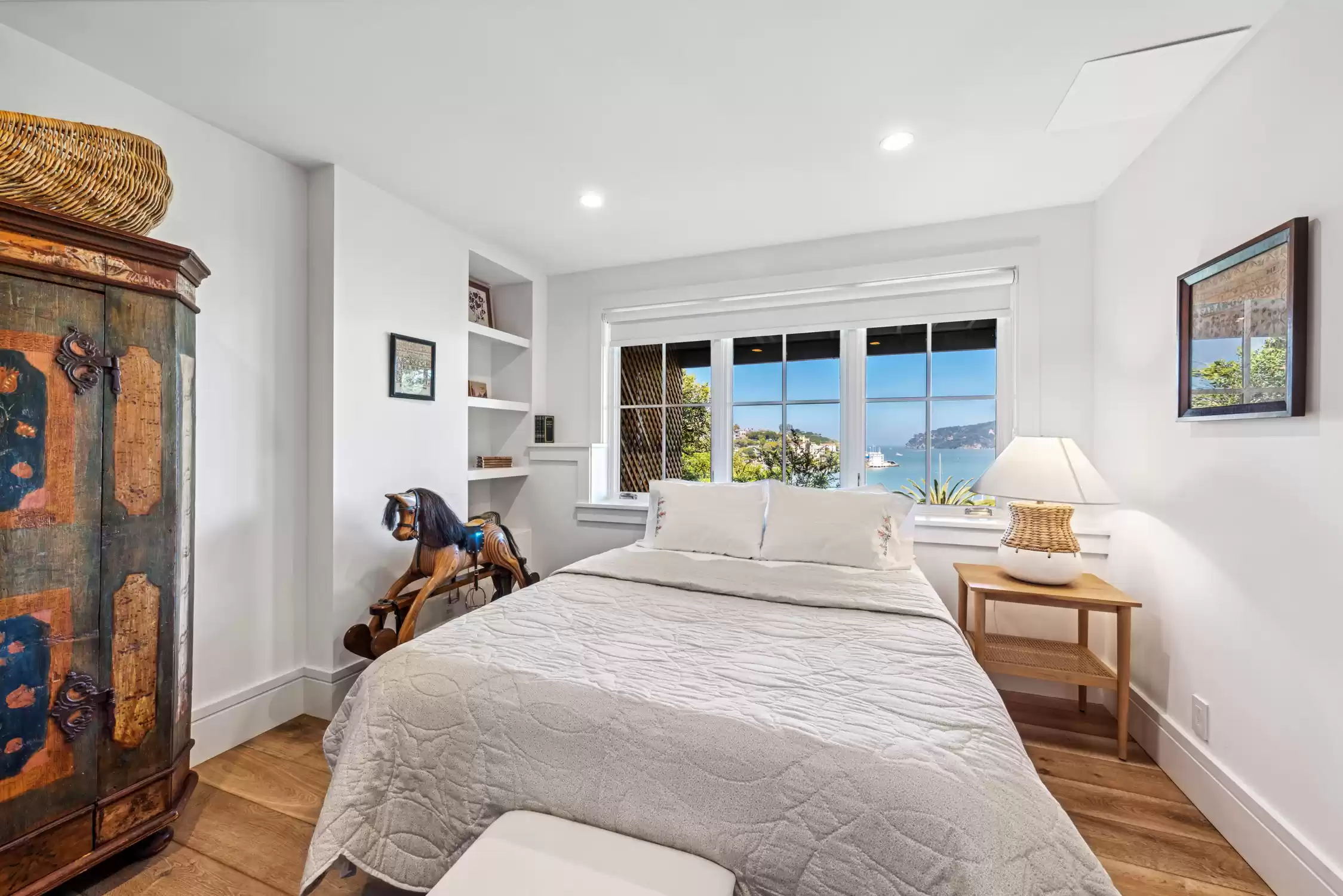 BELVEDERE BEAUTY – image 19