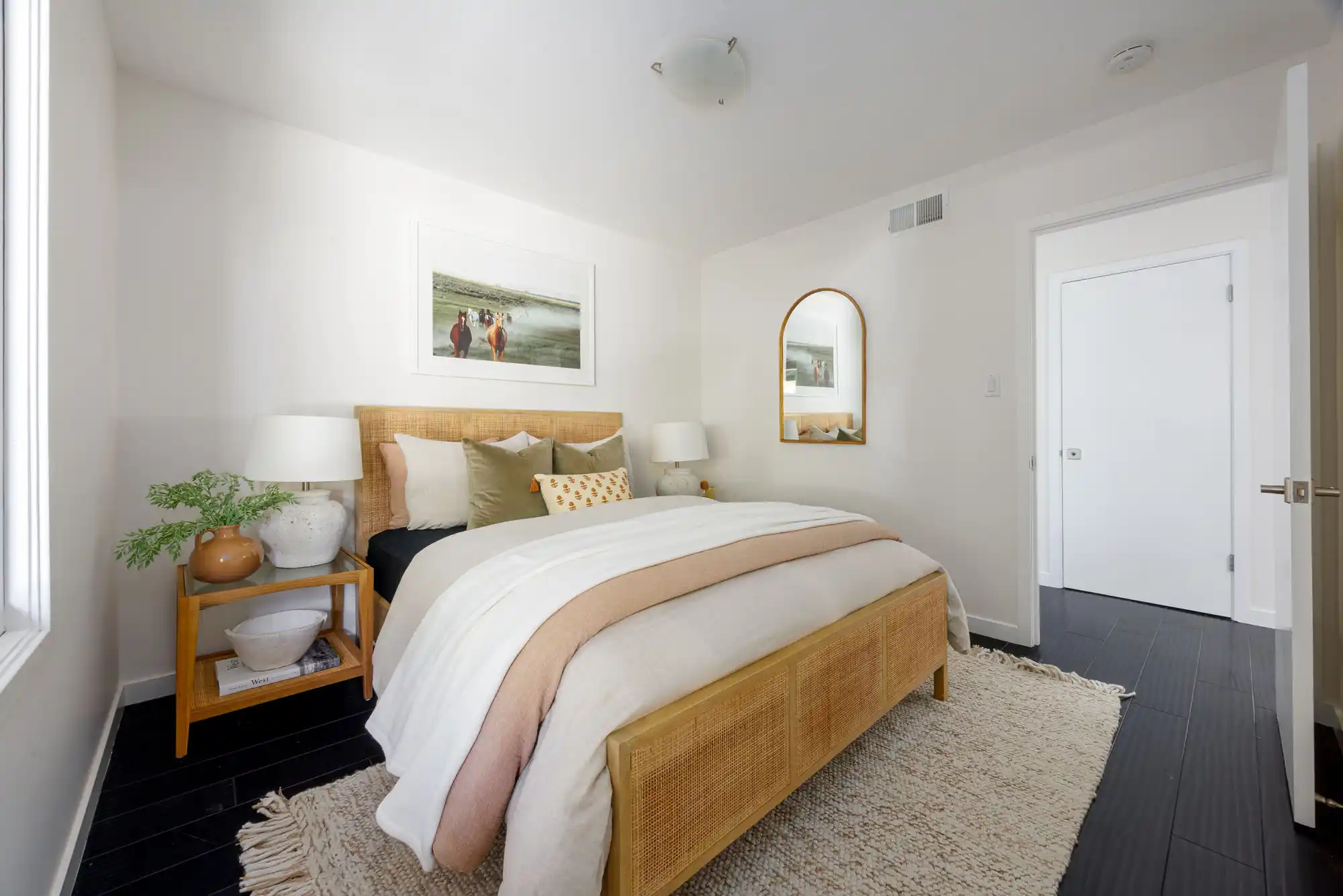 EXCEPTIONAL LOCATION – image 15