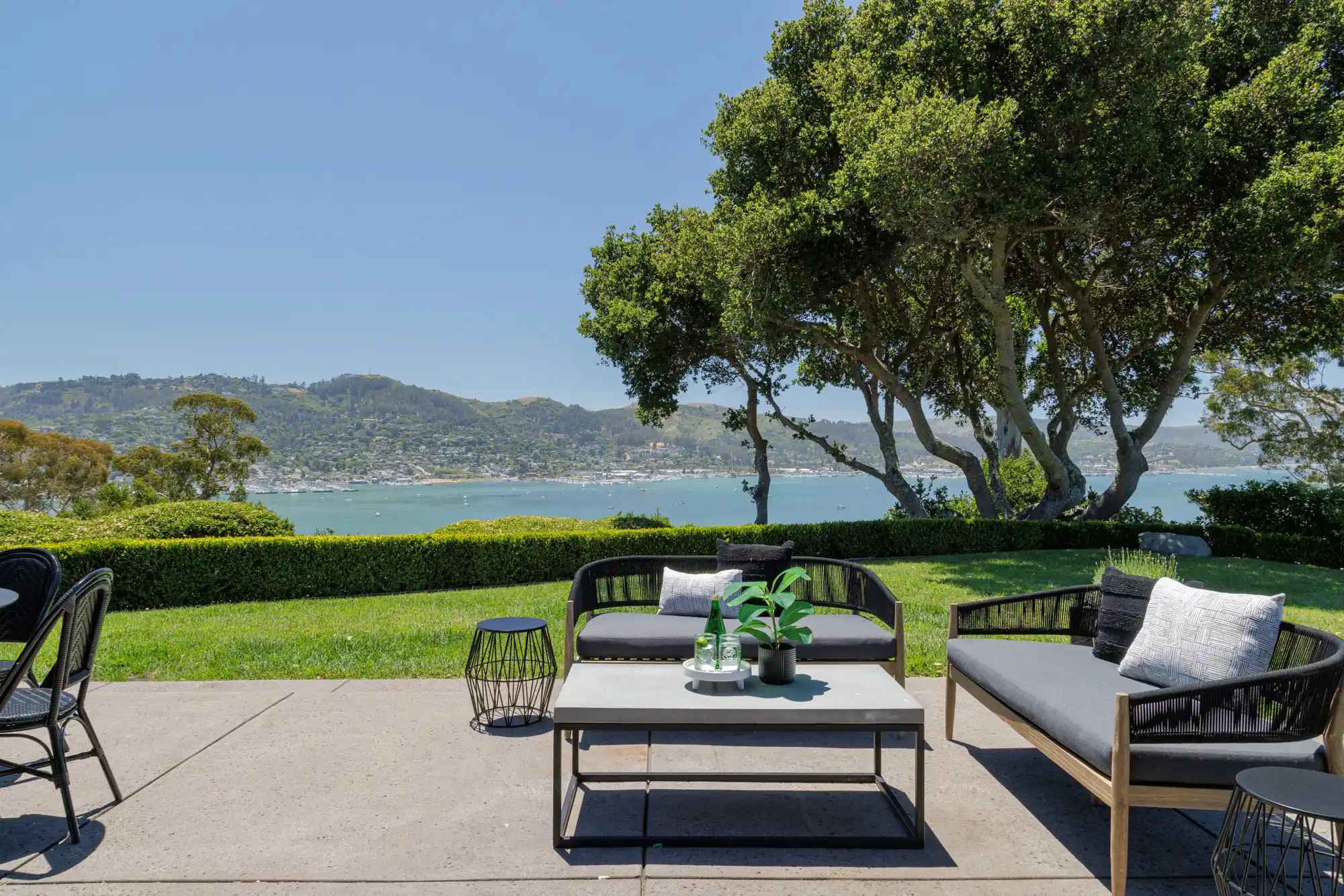 EXCEPTIONAL LOCATION – image 18