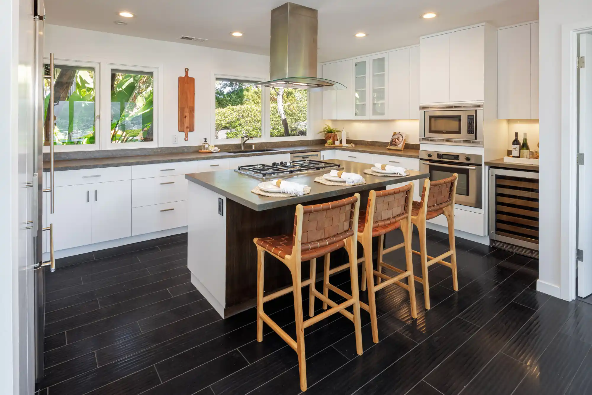 EXCEPTIONAL LOCATION – image 7