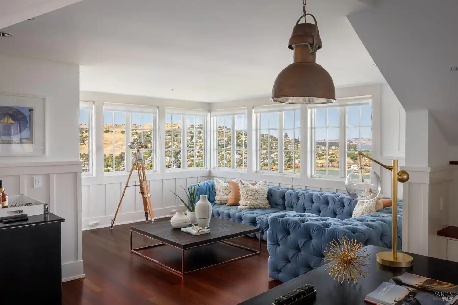 Enchanting Belvedere Estate – image 20