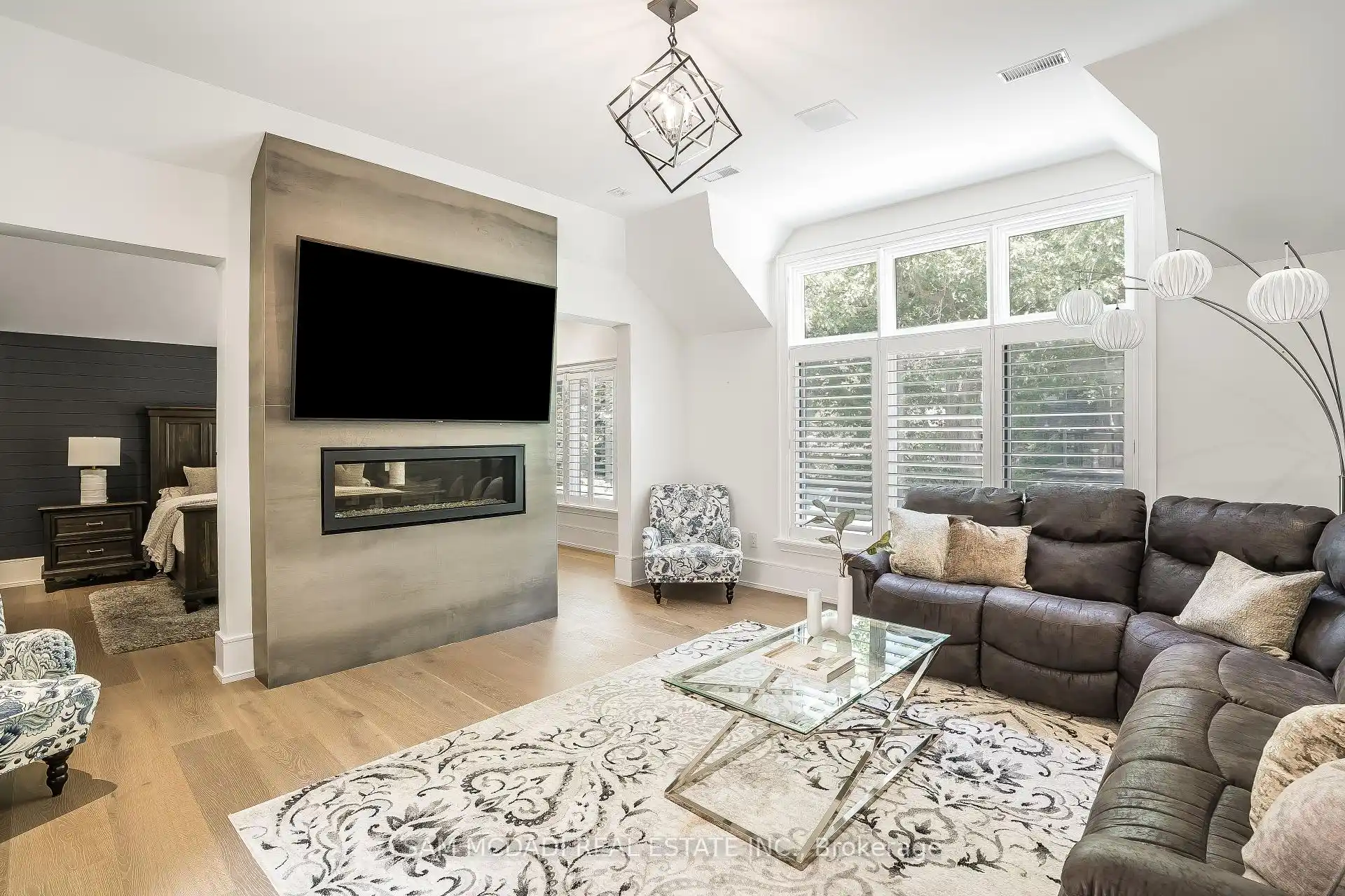 231 Wedgewood Drive, Oakville (W12736948) – image 24