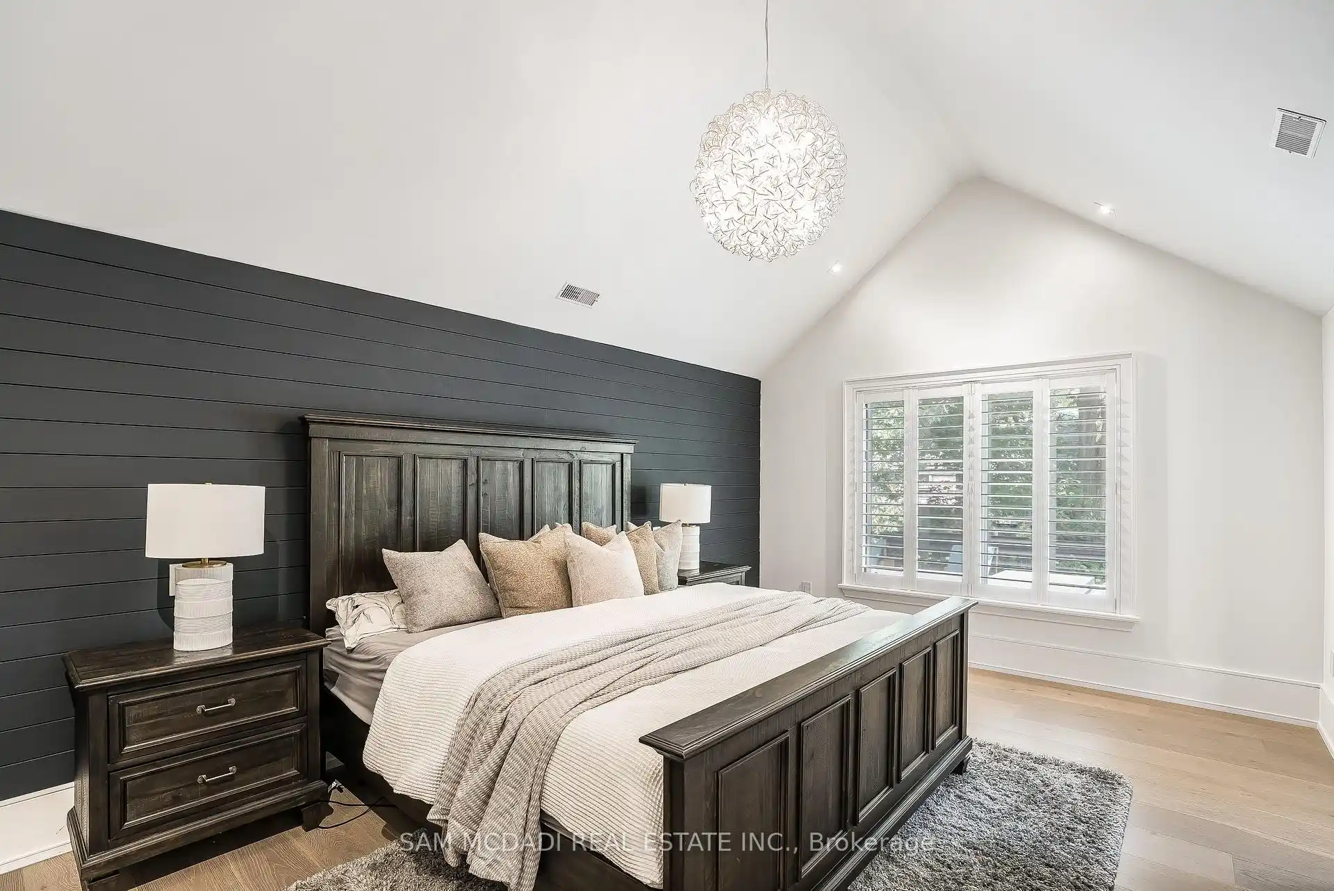 231 Wedgewood Drive, Oakville (W12736948) – image 26