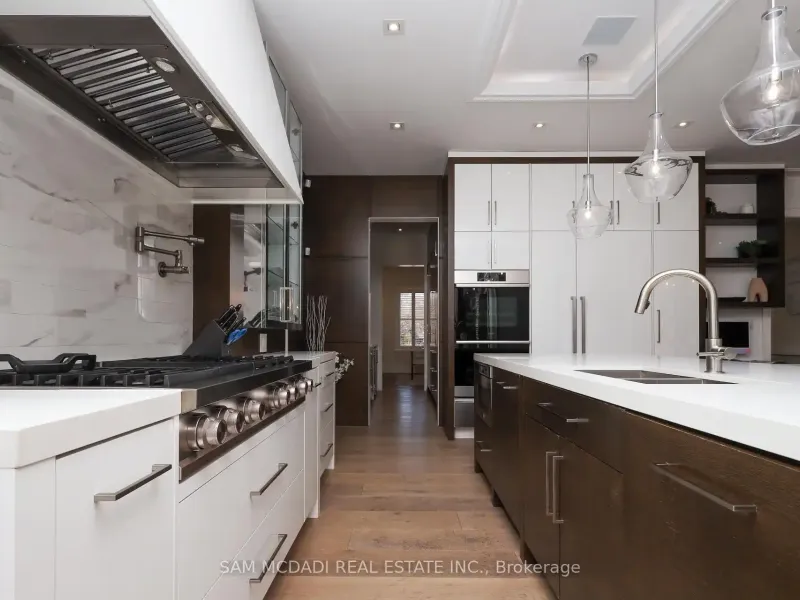 231 Wedgewood Drive, Oakville (W13556804) – image 10