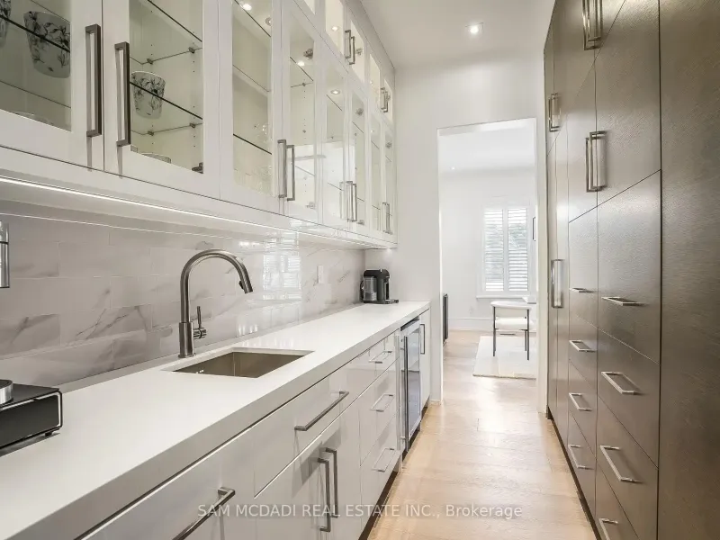 231 Wedgewood Drive, Oakville (W13556804) – image 11