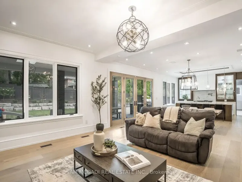 231 Wedgewood Drive, Oakville (W13556804) – image 13