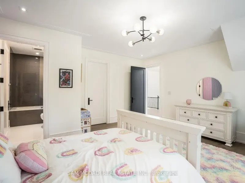 231 Wedgewood Drive, Oakville (W13556804) – image 33