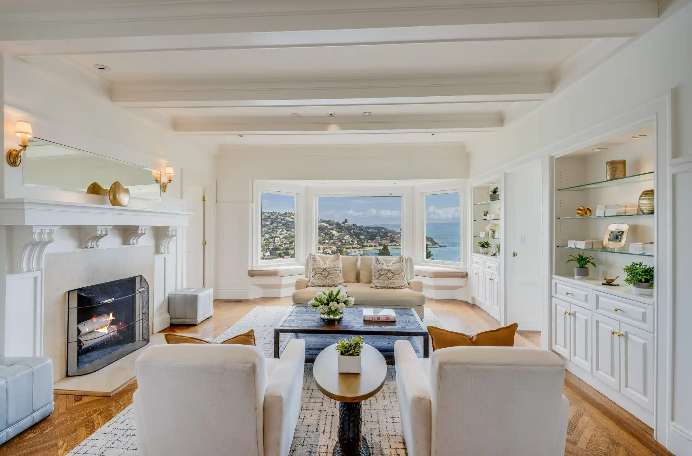 Iconic Belvedere View Estate – image 9
