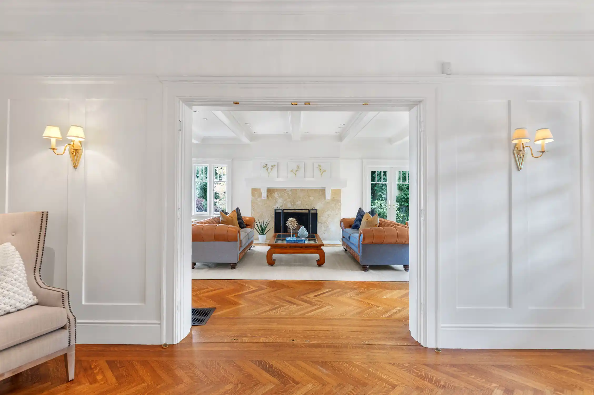 Iconic Belvedere View Estate – image 7