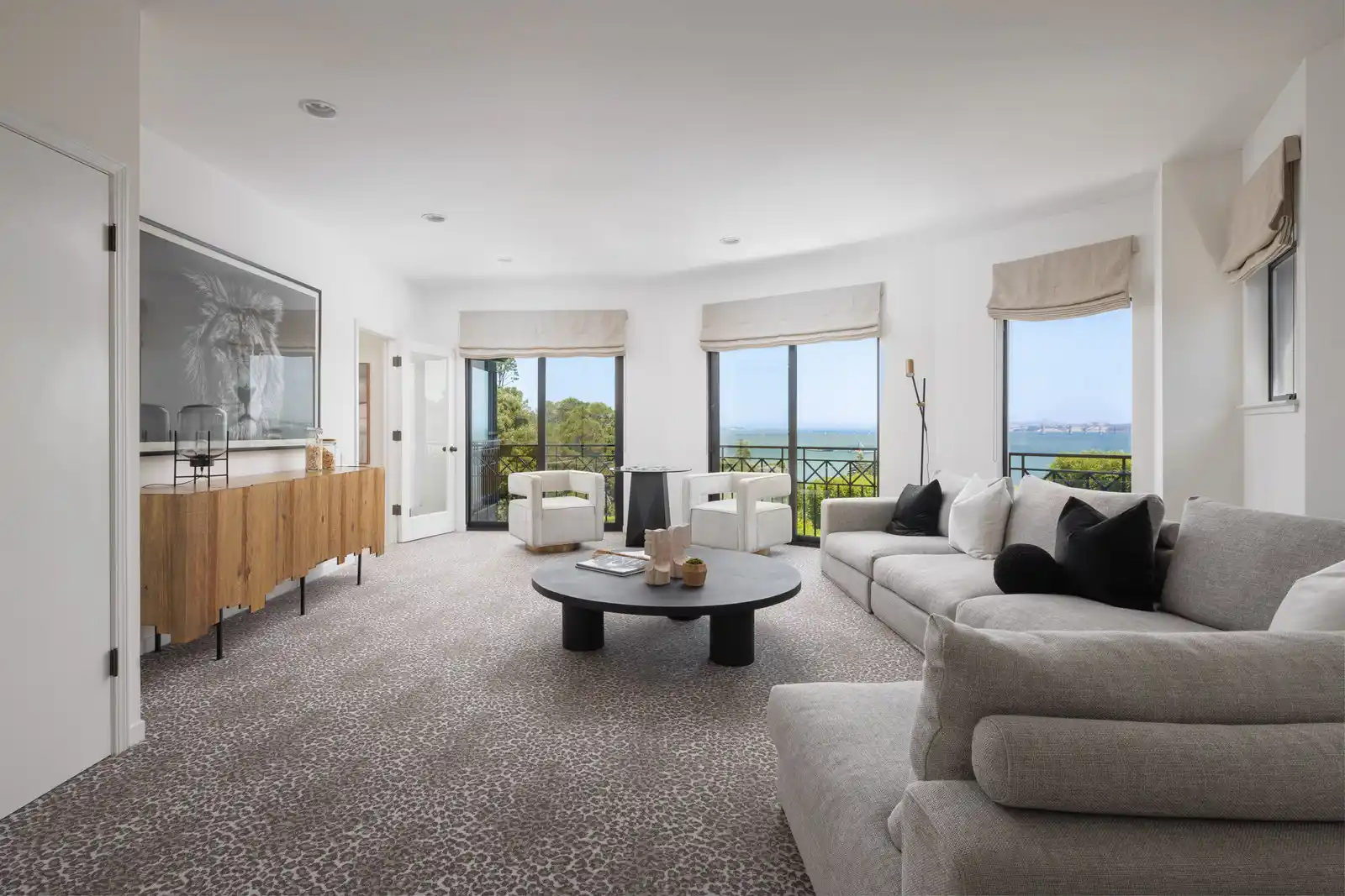 Sweeping Bay Views – image 12