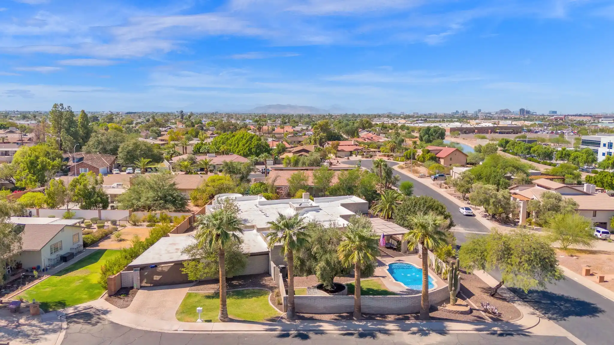 Unique Architectural Mid-Century Modern – image 59