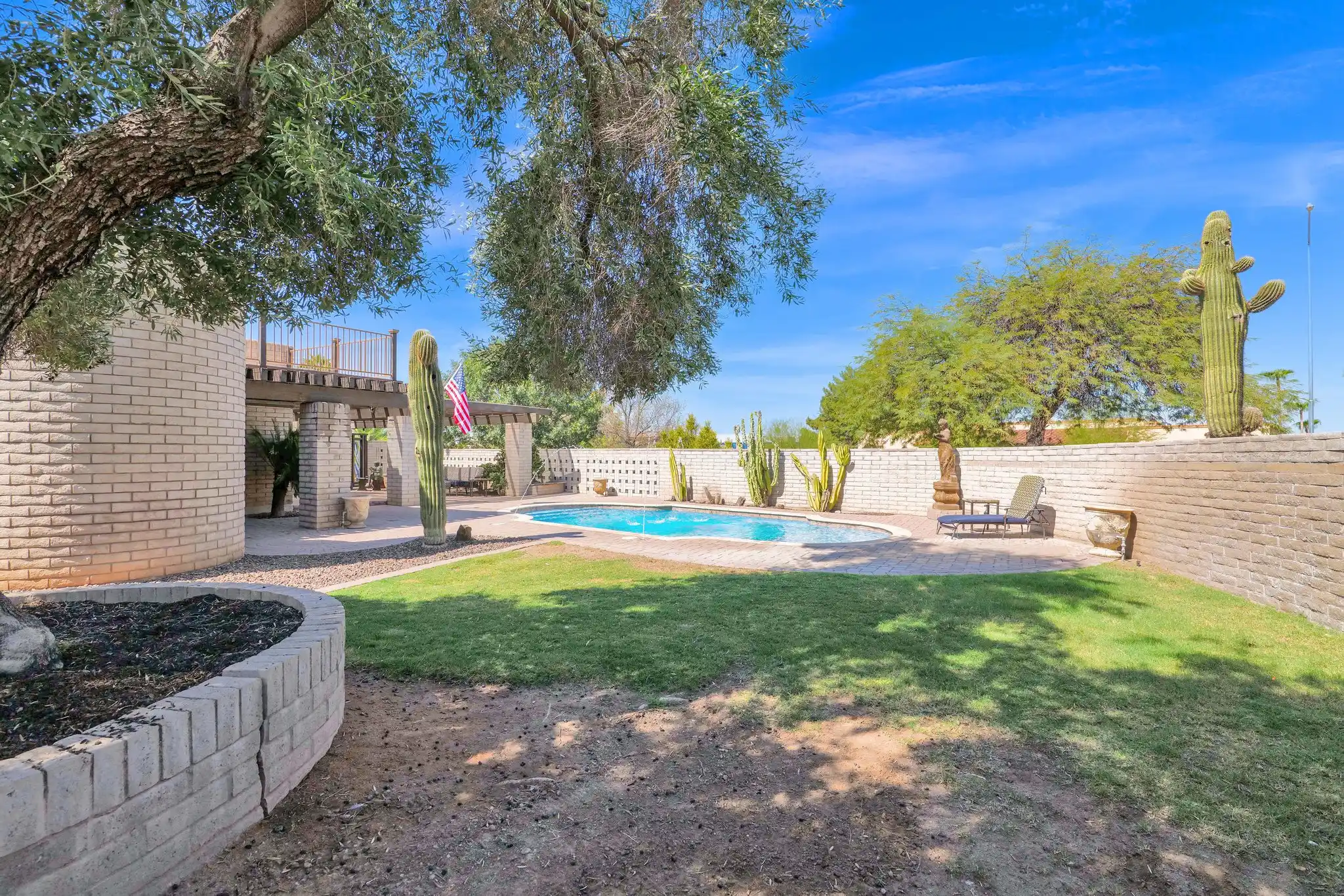 Unique Architectural Mid-Century Modern – image 43
