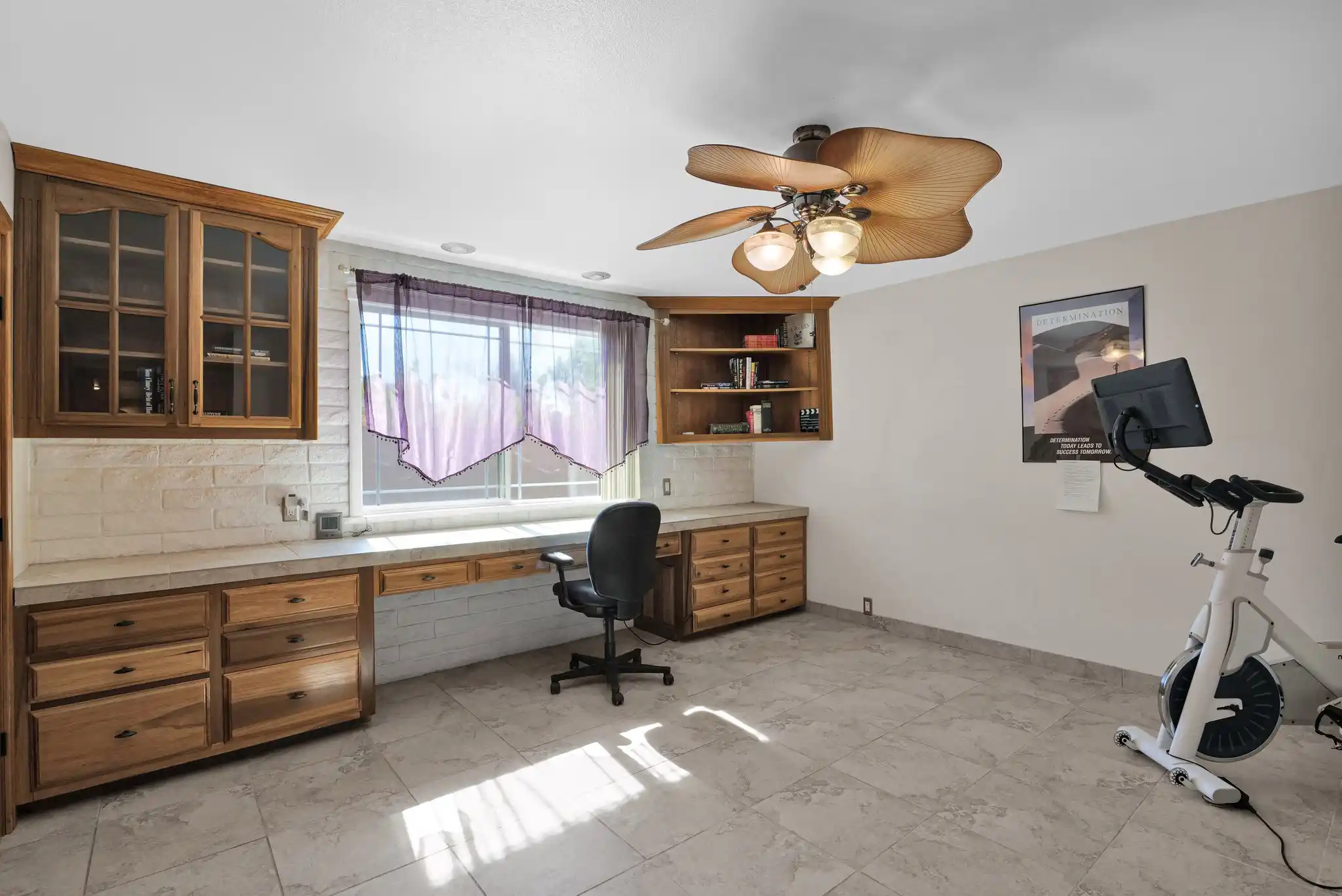 Unique Architectural Mid-Century Modern – image 34