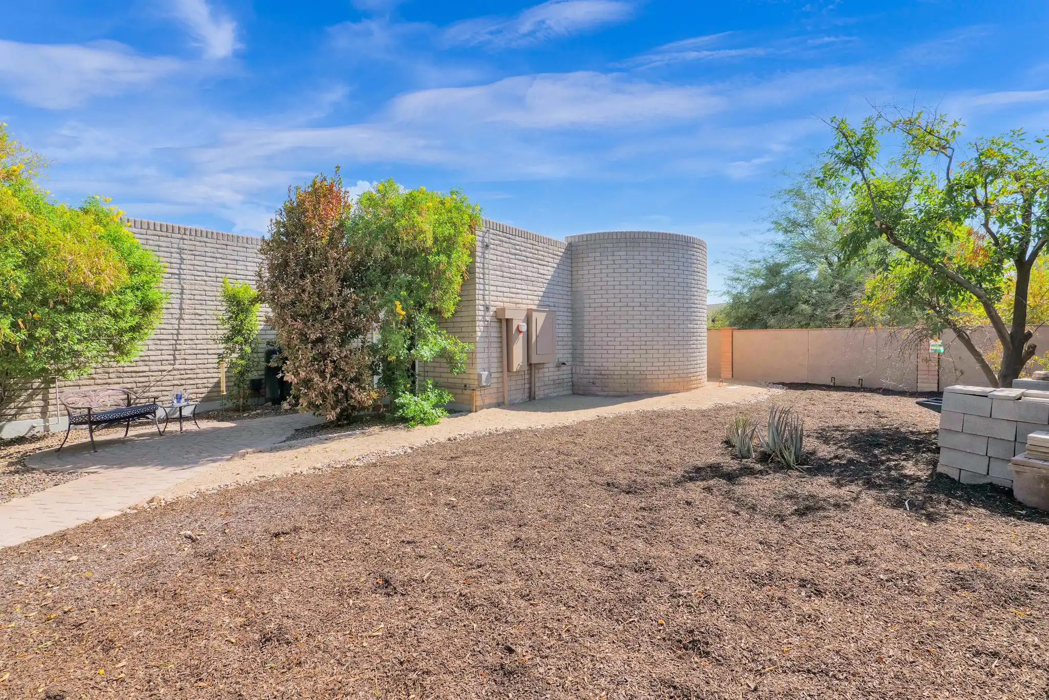 Unique Architectural Mid-Century Modern – image 58
