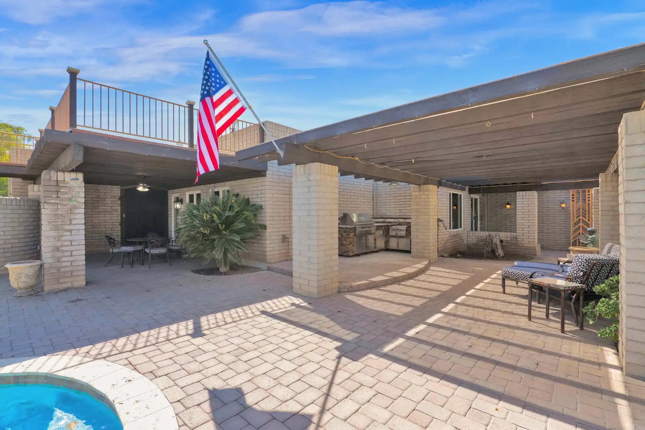 Unique Architectural Mid-Century Modern – image 44