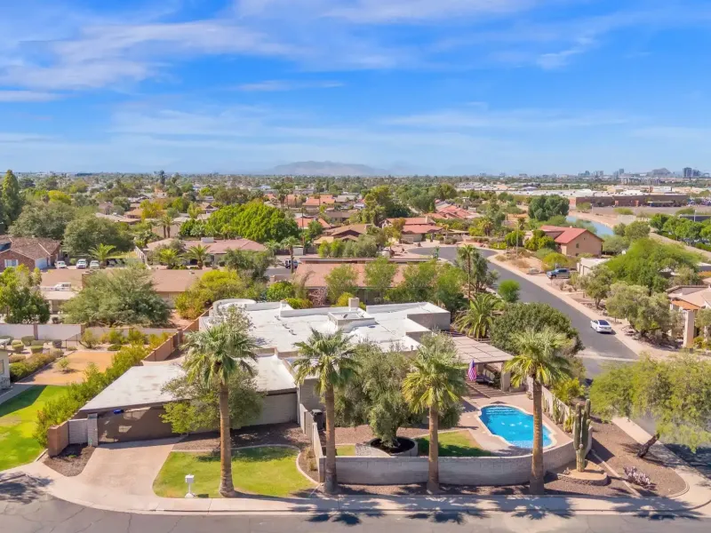 Unique Architectural Mid-Century Modern – image 59