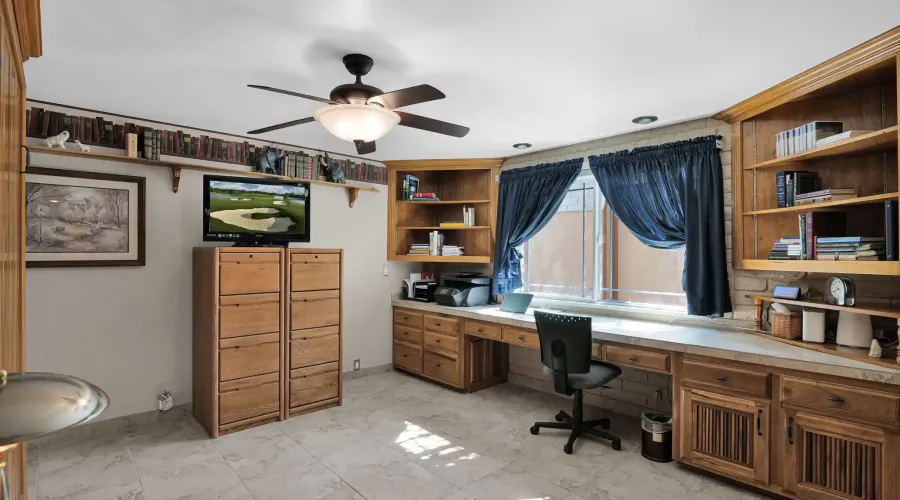 1265 W Mountain View Dr, Mesa, Arizona, 85201, United States, 4 Bedrooms Bedrooms, 10 Rooms Rooms,3 BathroomsBathrooms,Single family home,Residential,W Mountain View,1633253