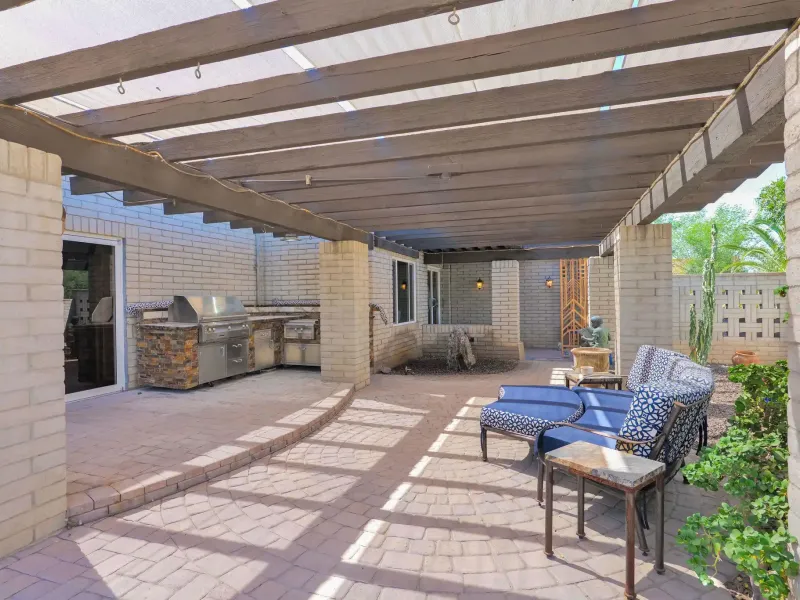 Unique Architectural Mid-Century Modern – image 46