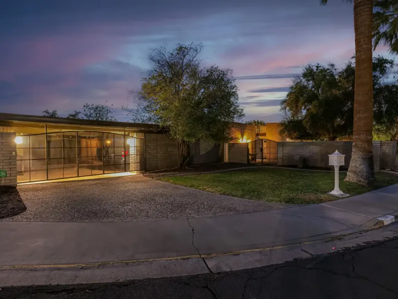 Unique Architectural Mid-Century Modern – image 67