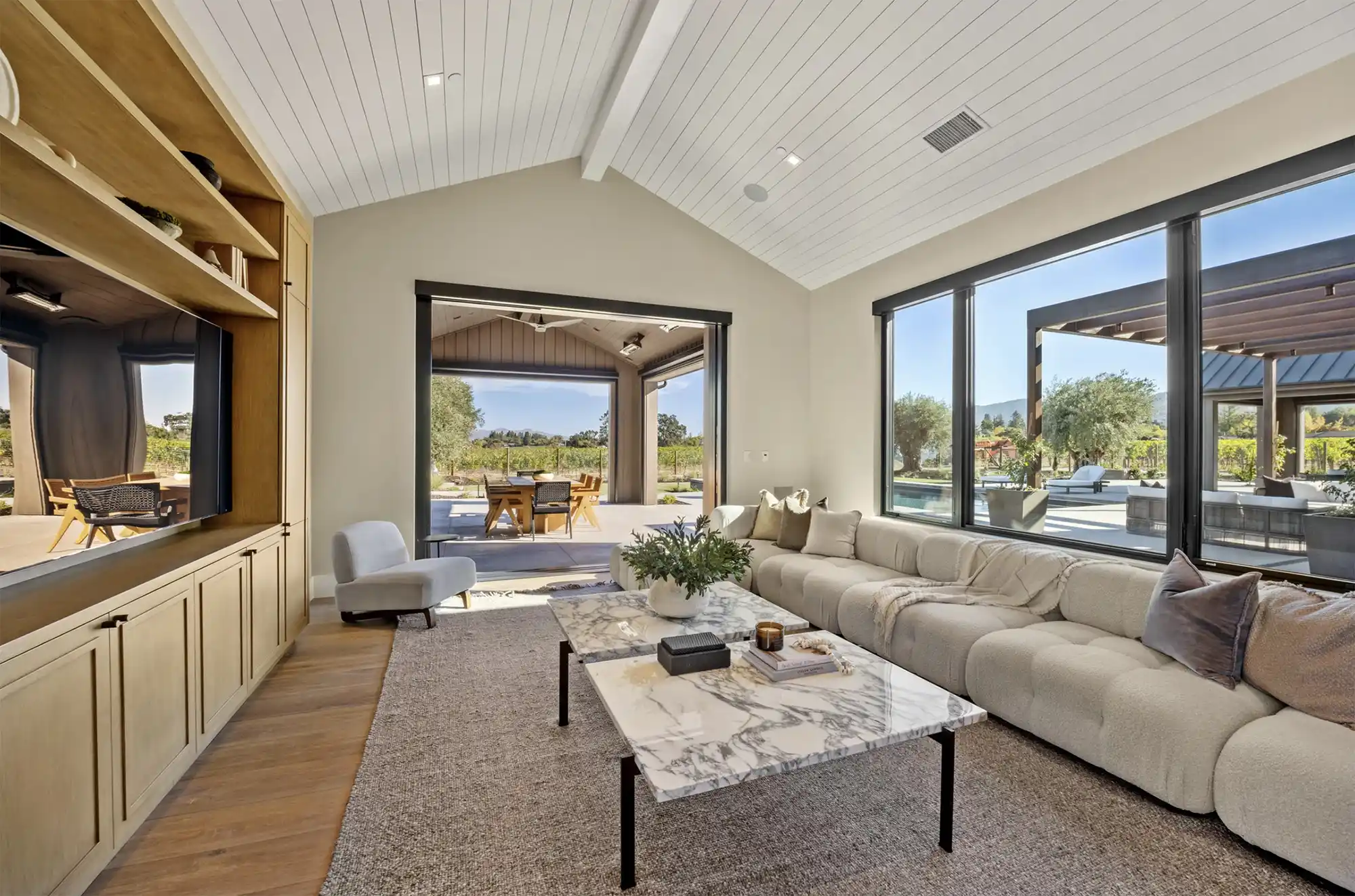 Newly constructed wine country estate – image 13