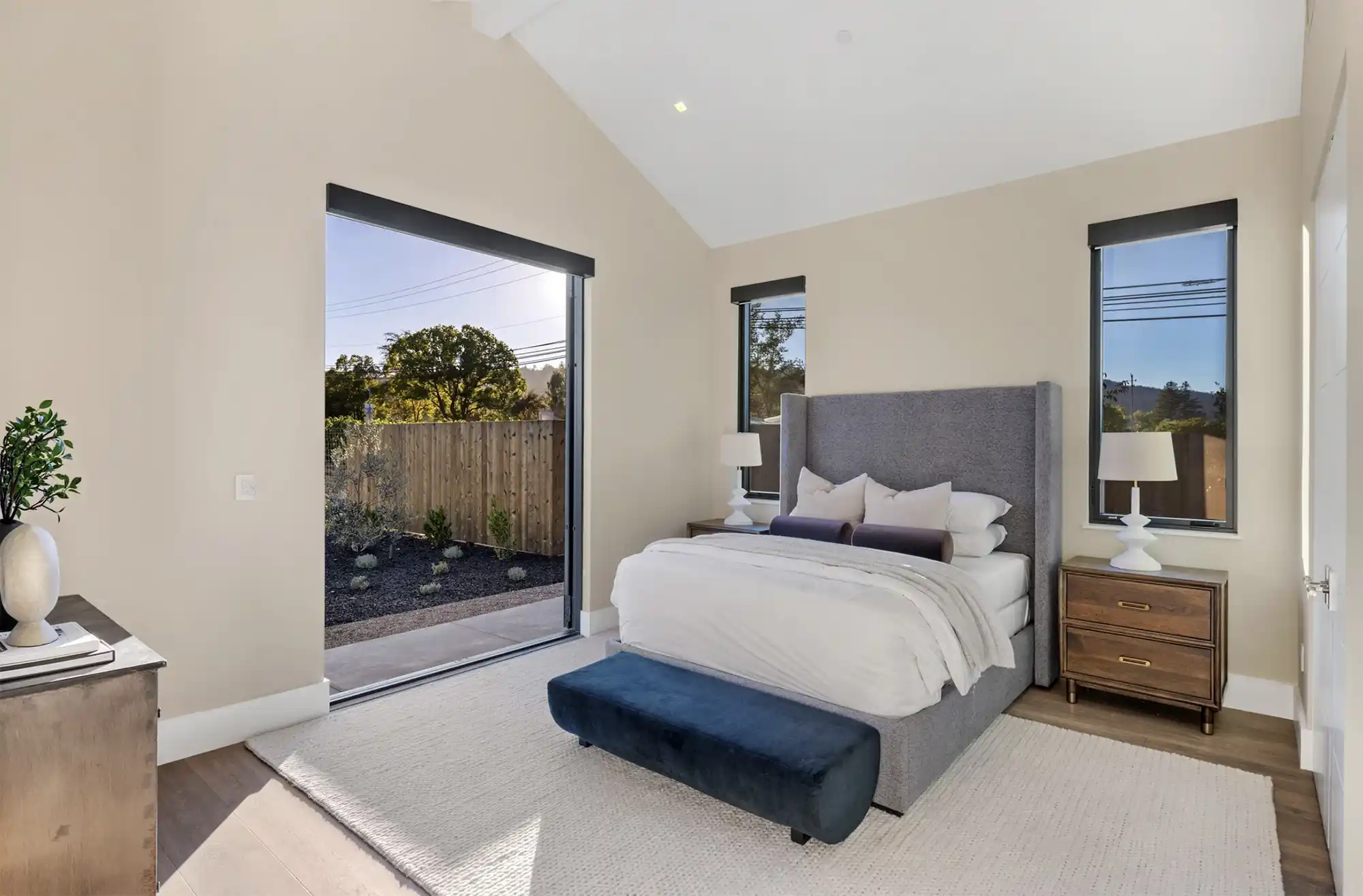 Newly constructed wine country estate – image 21