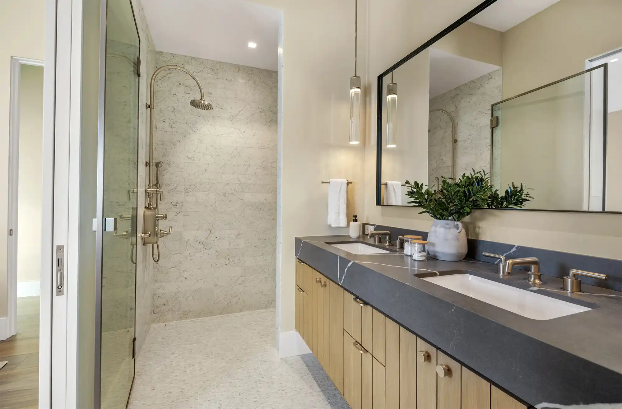 Newly constructed wine country estate – image 23